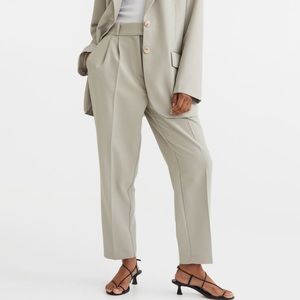 NWT H&M Women’s Tailored Ankle-Length Trouser Pants Size 6
